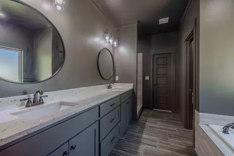 Bath - 536 Reuben Dr, Alexander, AR 72002 photo 1 of 6
