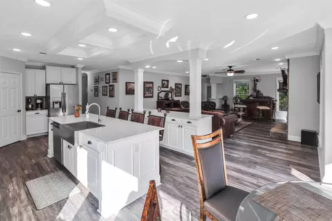 Kitchen - 587 Owley Rd, Mount Ida, AR 71957 photo 1 of 7