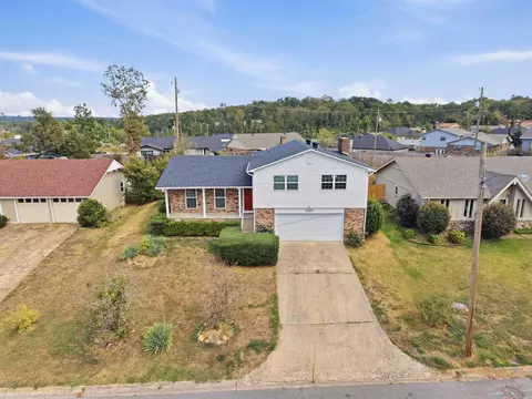1121 Briar Creek Rd, Little Rock, AR 72211