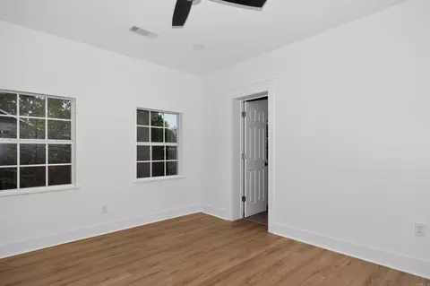 Bedroom - 356 Ash St, Conway, AR 72034 photo 1 of 4