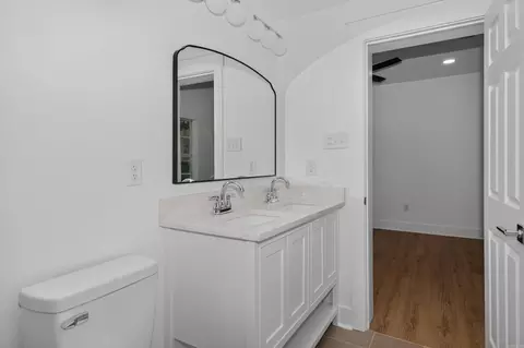 Bath - 356 Ash St, Conway, AR 72034 photo 1 of 4