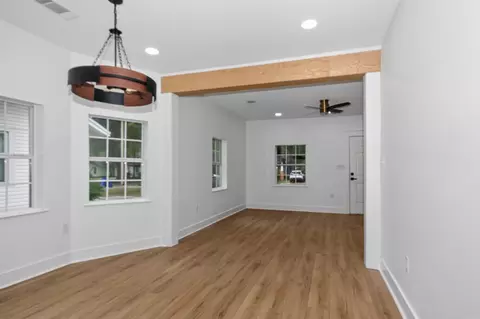 Living - 356 Ash St, Conway, AR 72034 photo 4 of 4