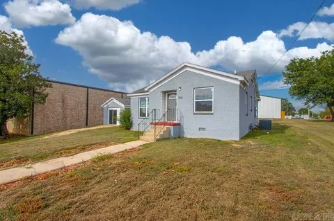 Exterior - 305 S Main, Benton, AR 72015 photo 7 of 8