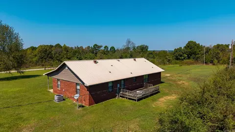 Exterior - 250 Bluegrass Rd, Springfield, AR 72157 photo 4 of 6