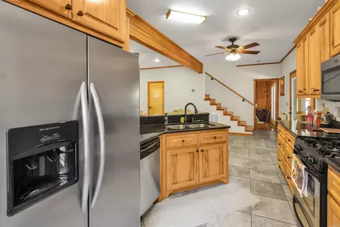 Kitchen - 56 Oakwood Rd, Mount Ida, AR 71957 photo 4 of 5