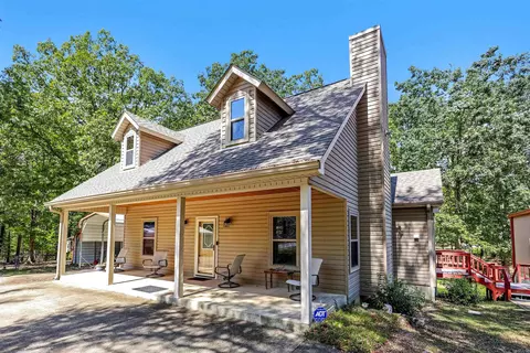 Exterior - 56 Oakwood Rd, Mount Ida, AR 71957 photo 2 of 15