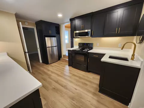 Kitchen - 1855 A B Robins, Conway, AR 72034 photo 1 of 6