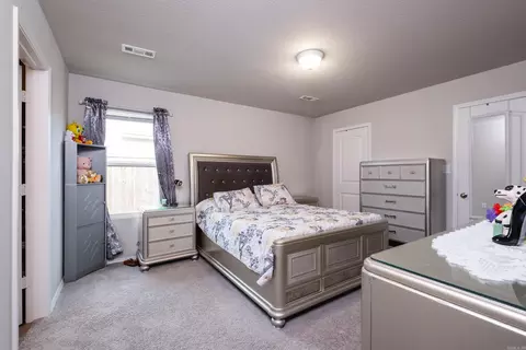 Bedroom - 27 Curly Leaf Ln, Conway, AR 72032 photo 7 of 9