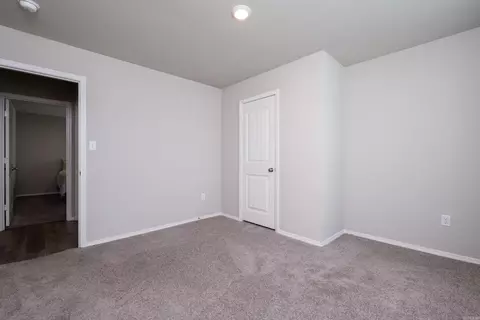 Bedroom - 27 Curly Leaf Ln, Conway, AR 72032 photo 2 of 9
