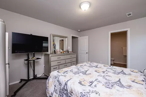 Bedroom - 27 Curly Leaf Ln, Conway, AR 72032 photo 9 of 9