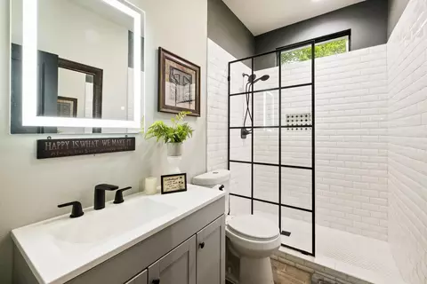 Bath - 65 Stiers Ln, Cabot, AR 72023 photo 4 of 5