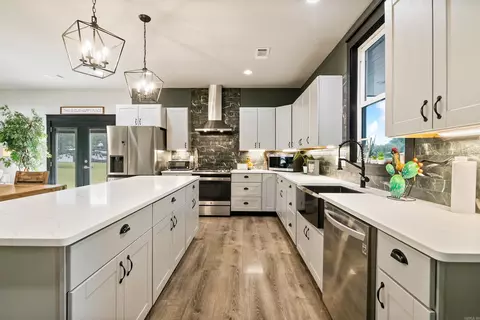 Kitchen - 65 Stiers Ln, Cabot, AR 72023 photo 5 of 7