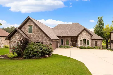 Exterior - 7304 Palm Beach Ave, Benton, AR 72019 photo 2 of 5