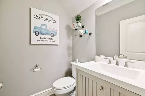 Bath - 7304 Palm Beach Ave, Benton, AR 72019 photo 5 of 5