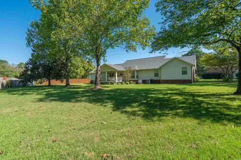 Exterior - 1724 Regency Dr, Malvern, AR 72104 photo 8 of 16