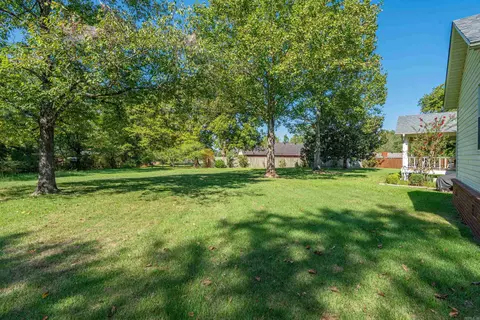 Exterior - 1724 Regency Dr, Malvern, AR 72104 photo 12 of 16
