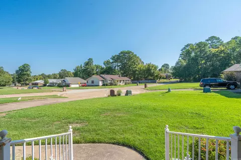 Exterior - 1724 Regency Dr, Malvern, AR 72104 photo 14 of 16