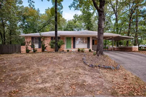 2 Lawrence Dr, Little Rock, AR 72205