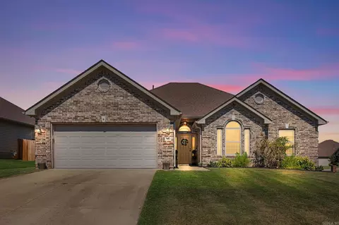 Exterior - 3018 Denise Dr, Benton, AR 72015 photo 2 of 9