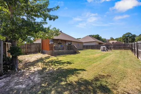 Exterior - 3018 Denise Dr, Benton, AR 72015 photo 8 of 9