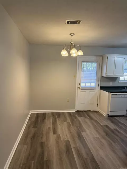 Dining - 3970 Cirrus Dr, Conway, AR 72034 photo 1 of 1