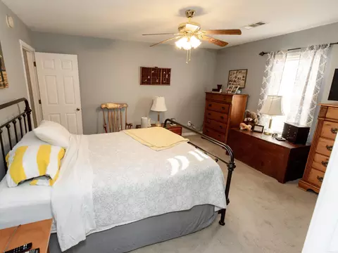 Bedroom - 180 Abby Loop, Malvern, AR 72104 photo 6 of 6