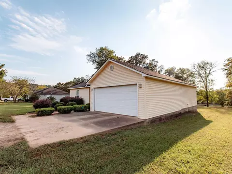 Exterior - 180 Abby Loop, Malvern, AR 72104 photo 7 of 17