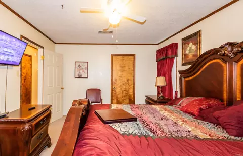 Bedroom - 508 Springhill Dr, Pine Bluff, AR 71601 photo 7 of 9