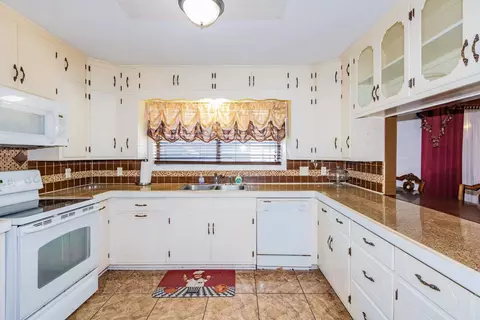 Kitchen - 508 Springhill Dr, Pine Bluff, AR 71601 photo 1 of 4