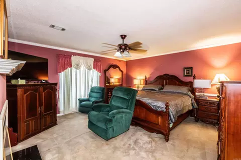 Bedroom - 508 Springhill Dr, Pine Bluff, AR 71601 photo 3 of 9