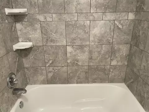 Bath - 127 Atkins, Alexander, AR 72002 photo 4 of 5