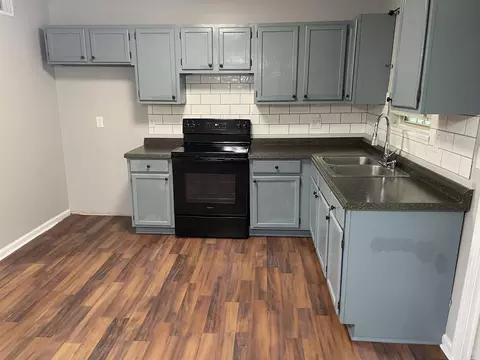 Kitchen - 127 Atkins, Alexander, AR 72002 photo 2 of 3
