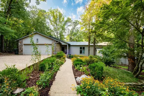 11 Piedmont Ln, Little Rock, AR 72223