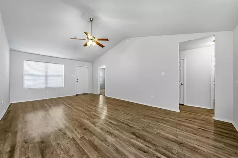 Living - 6096 Saddle Hill Dr, Alexander, AR 72002 photo 5 of 5