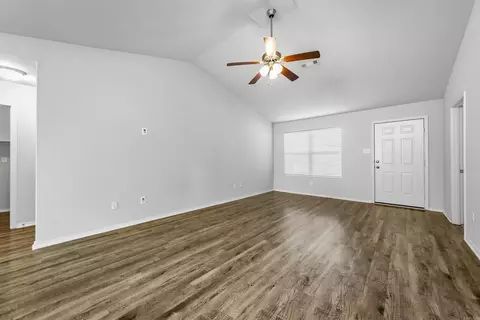 Living - 6096 Saddle Hill Dr, Alexander, AR 72002 photo 3 of 5