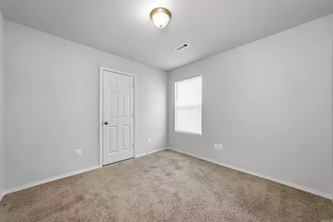 Bedroom - 6096 Saddle Hill Dr, Alexander, AR 72002 photo 5 of 6