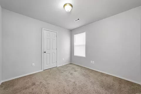 Bedroom - 6096 Saddle Hill Dr, Alexander, AR 72002 photo 5 of 6