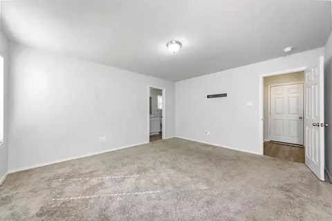 Bedroom - 6096 Saddle Hill Dr, Alexander, AR 72002 photo 3 of 6