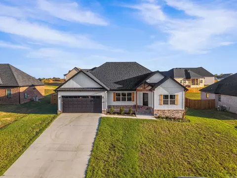 Exterior - 209 Michelle Dr, Beebe, AR 72012 photo 4 of 4