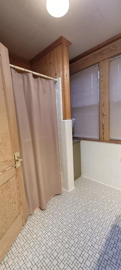 Bath - 216 S Second St, Augusta, AR 72006 photo 3 of 3