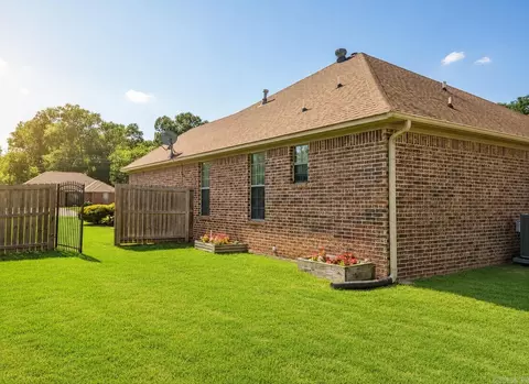 Exterior - 12 Sarah Ct, Greenbrier, AR 72058 photo 5 of 8