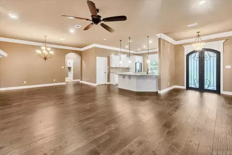 Living - 32 Cossatot Cir, Cabot, AR 72023 photo 2 of 4