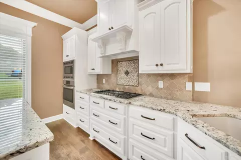 Kitchen - 32 Cossatot Cir, Cabot, AR 72023 photo 1 of 5