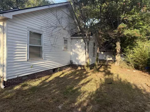 Exterior - 1915 S Poplar St, Pine Bluff, AR 71601 photo 8 of 8