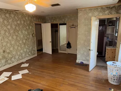 Bedroom - 1915 S Poplar St, Pine Bluff, AR 71601 photo 3 of 3