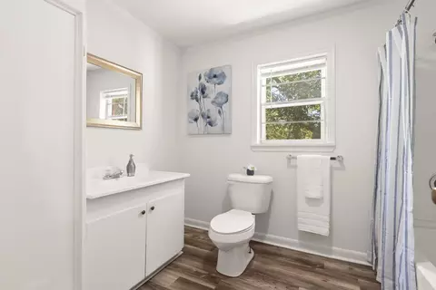 Bath - 409 S Third St, Benton, AR 72015 photo 1 of 2