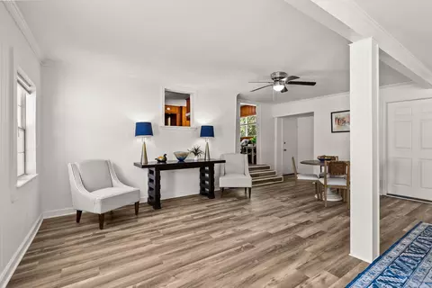 Entry Way - 409 S Third St, Benton, AR 72015 photo 3 of 3