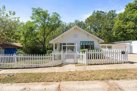Exterior - 409 S Third St, Benton, AR 72015 photo 6 of 14