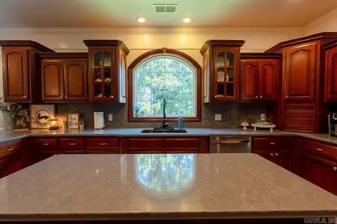 Kitchen - 1188 Highway 263, Edgemont, AR 72044 photo 2 of 5