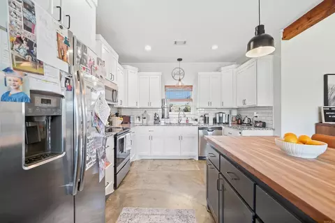 Kitchen - 150 Grey Fox Dr, Conway, AR 72034 photo 1 of 6